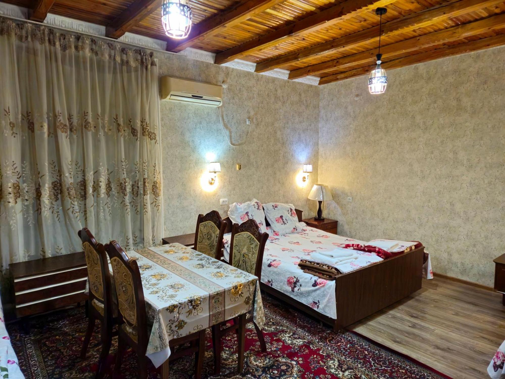 Guest House B&B Bahodir Samarkand Buitenkant foto